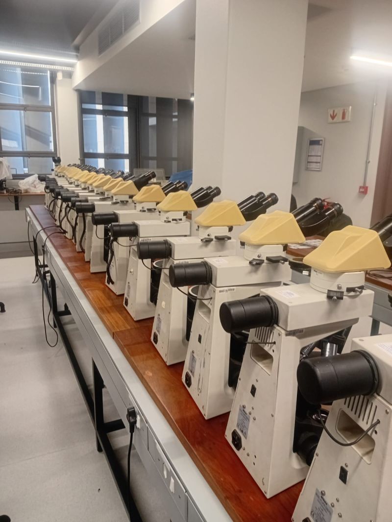 Microscope prepared for LED conversion
